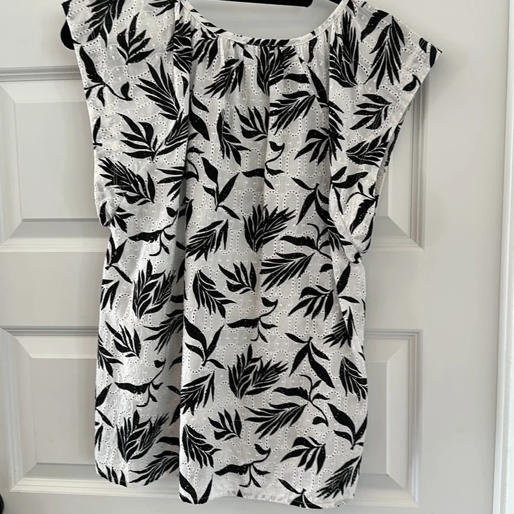 Loft Black and White Blouse Medium - Picture 3 of 5